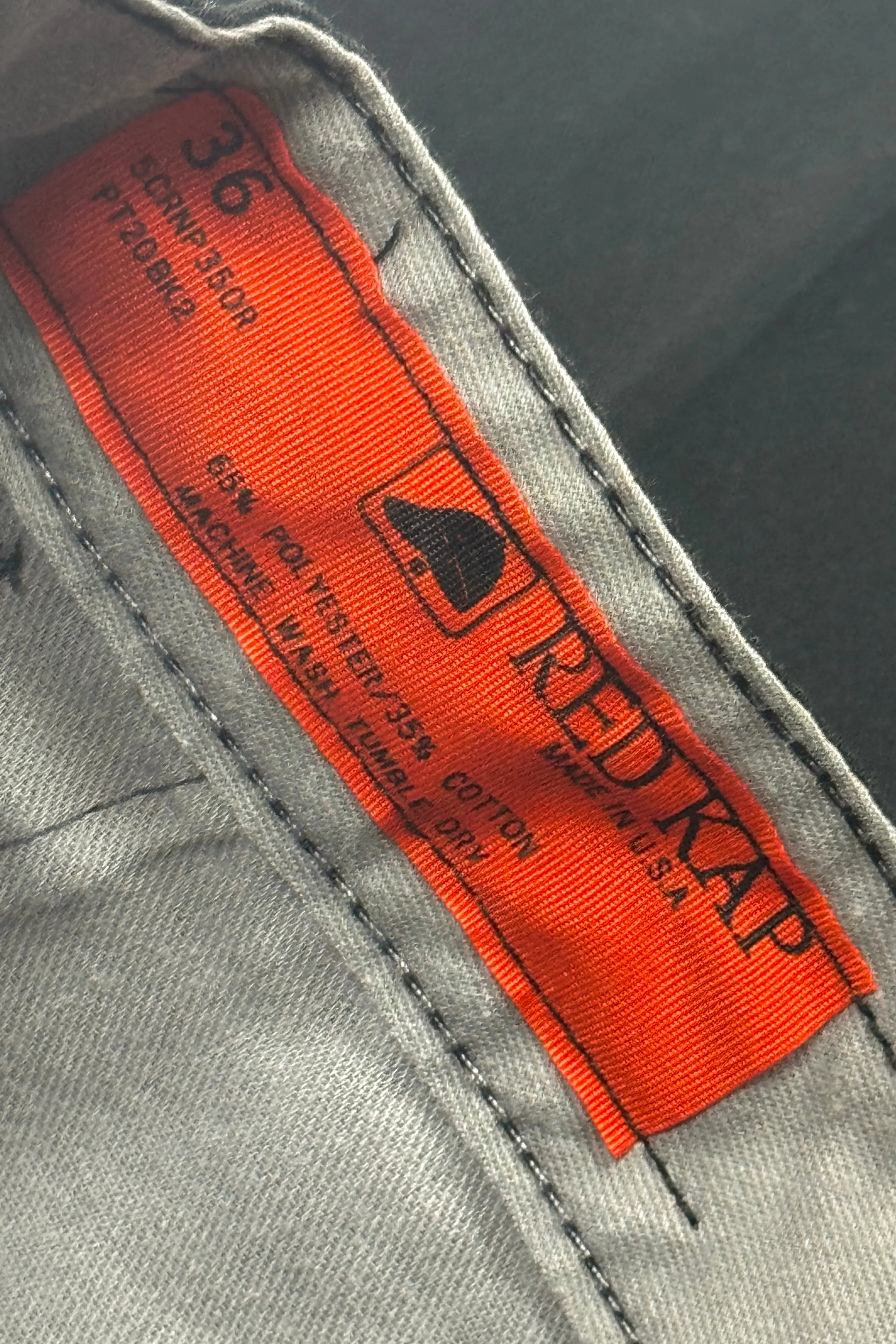 1990’S RED KAP MADE IN USA FADED BLACK FLAT FRONT CHINO WORKWEAR PANTS 34 X 32