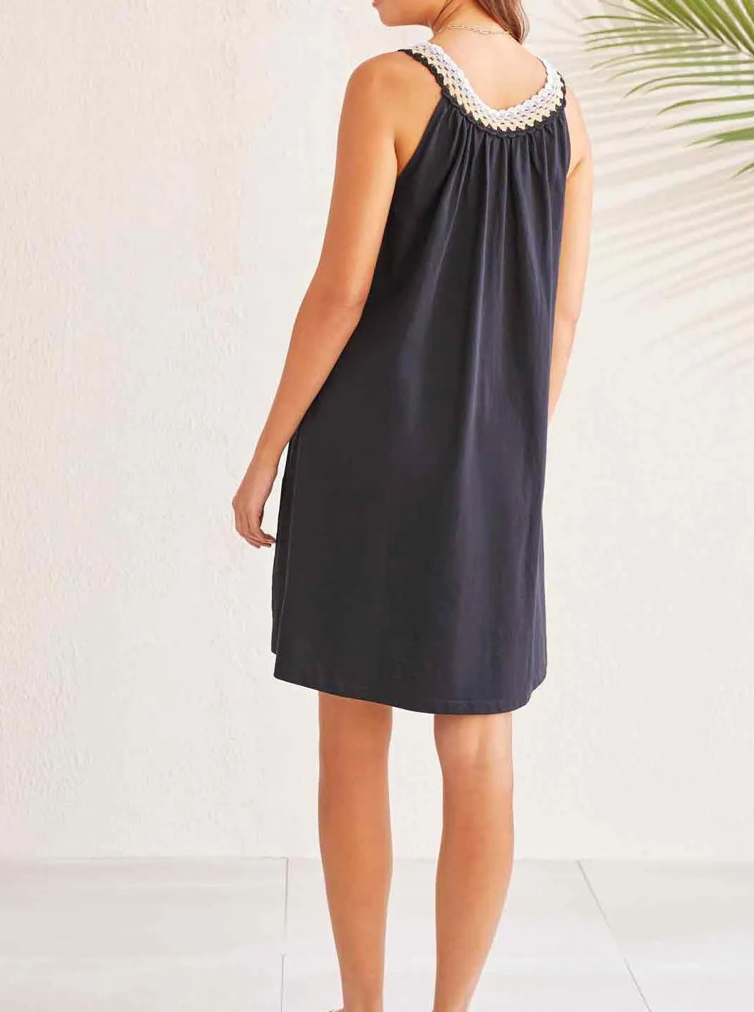 Knit Dress W Crochet [Black-5504O]
